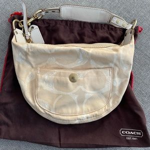 Coach purse, brand new never used